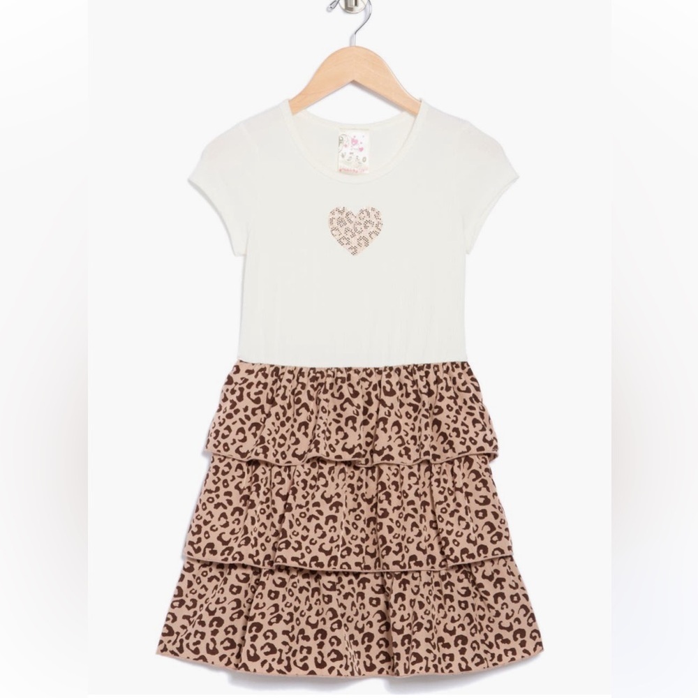 Lily Bleu and Rhinestone
Heart Leopard Print Dress (Little Kid)